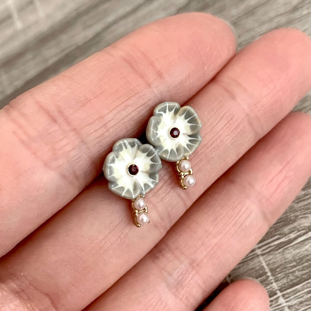 Les Nereides Petite Flower Post Earrings